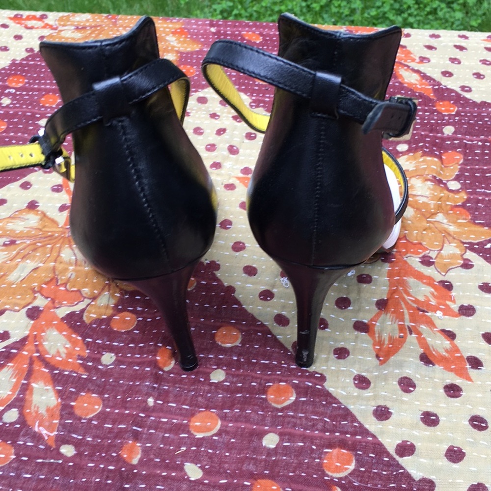 Nine West heels, with straps, size 9.5. - Picture 2 of 10